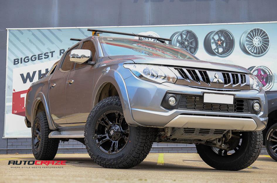 MITSUBISHI TRITON BROOKLYN MATTE BLACK